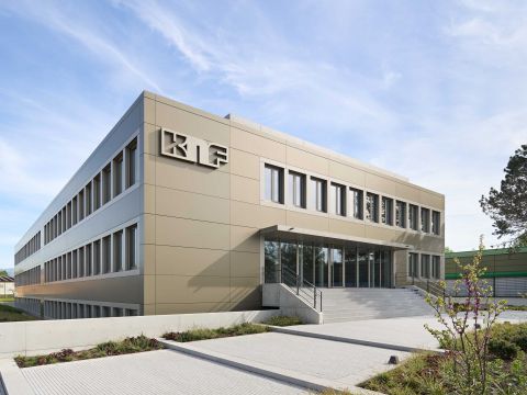 Sanierung Bürogebäude KNF Neuberger