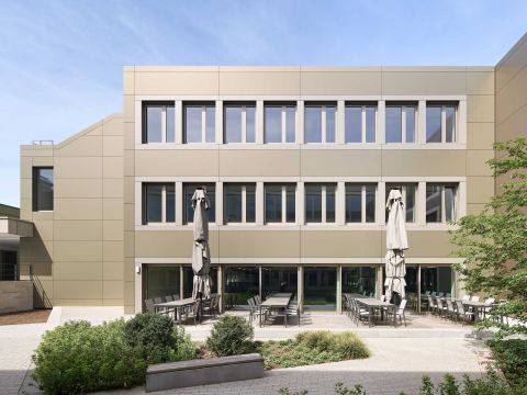 Sanierung Bürogebäude KNF Neuberger