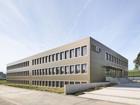 Sanierung Bürogebäude KNF Neuberger